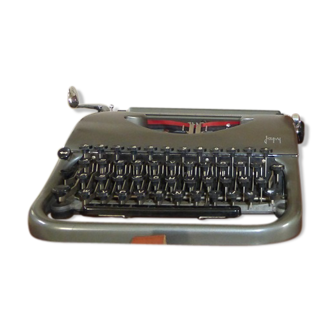 Machine to write portable Japy
