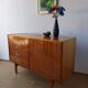 Buffet moderniste des années 1970