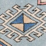 Grand tapis kilim 286x208, tons rose et bleu, motifs tribaux vintage