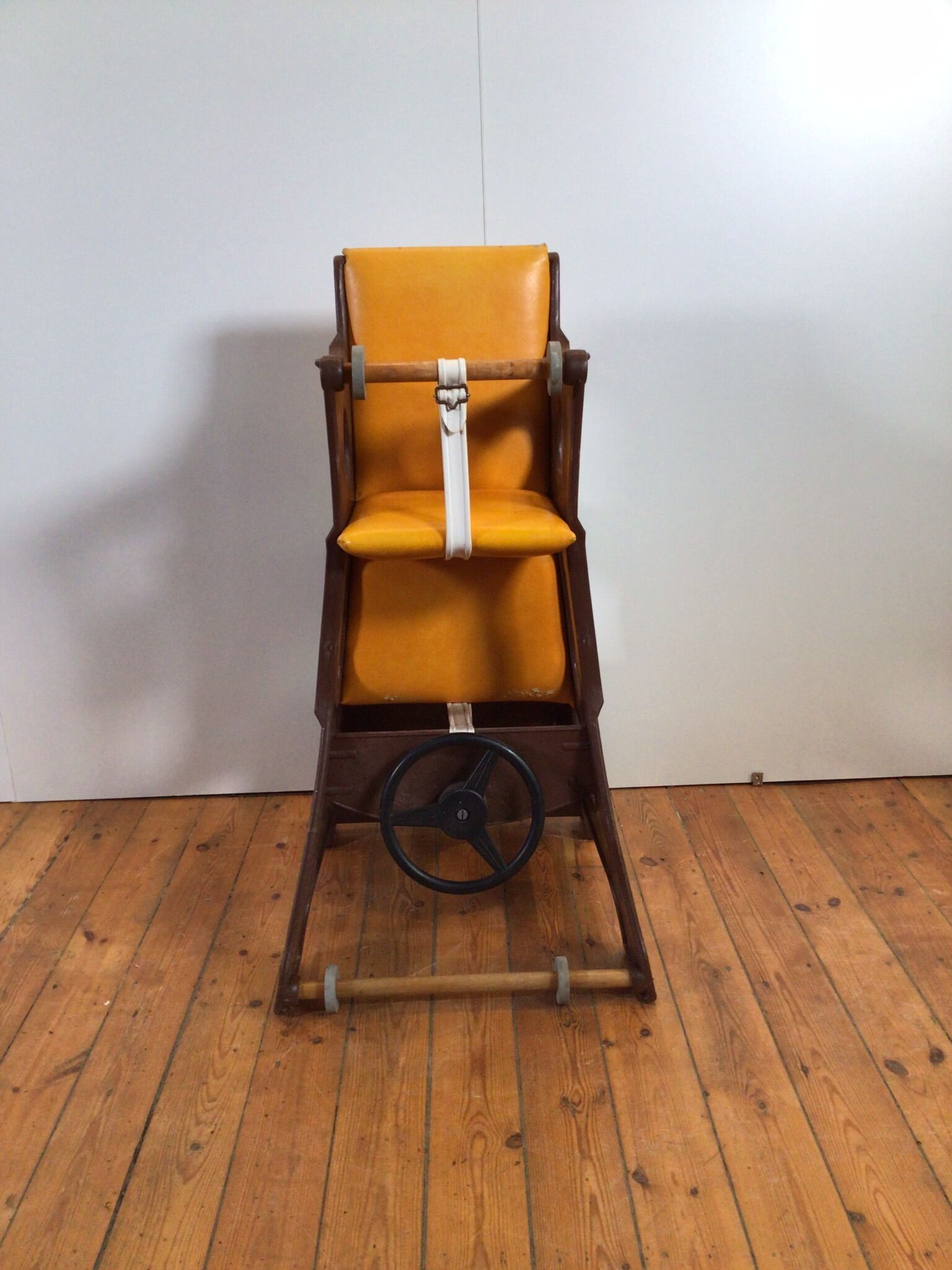 hokus pokus high chair