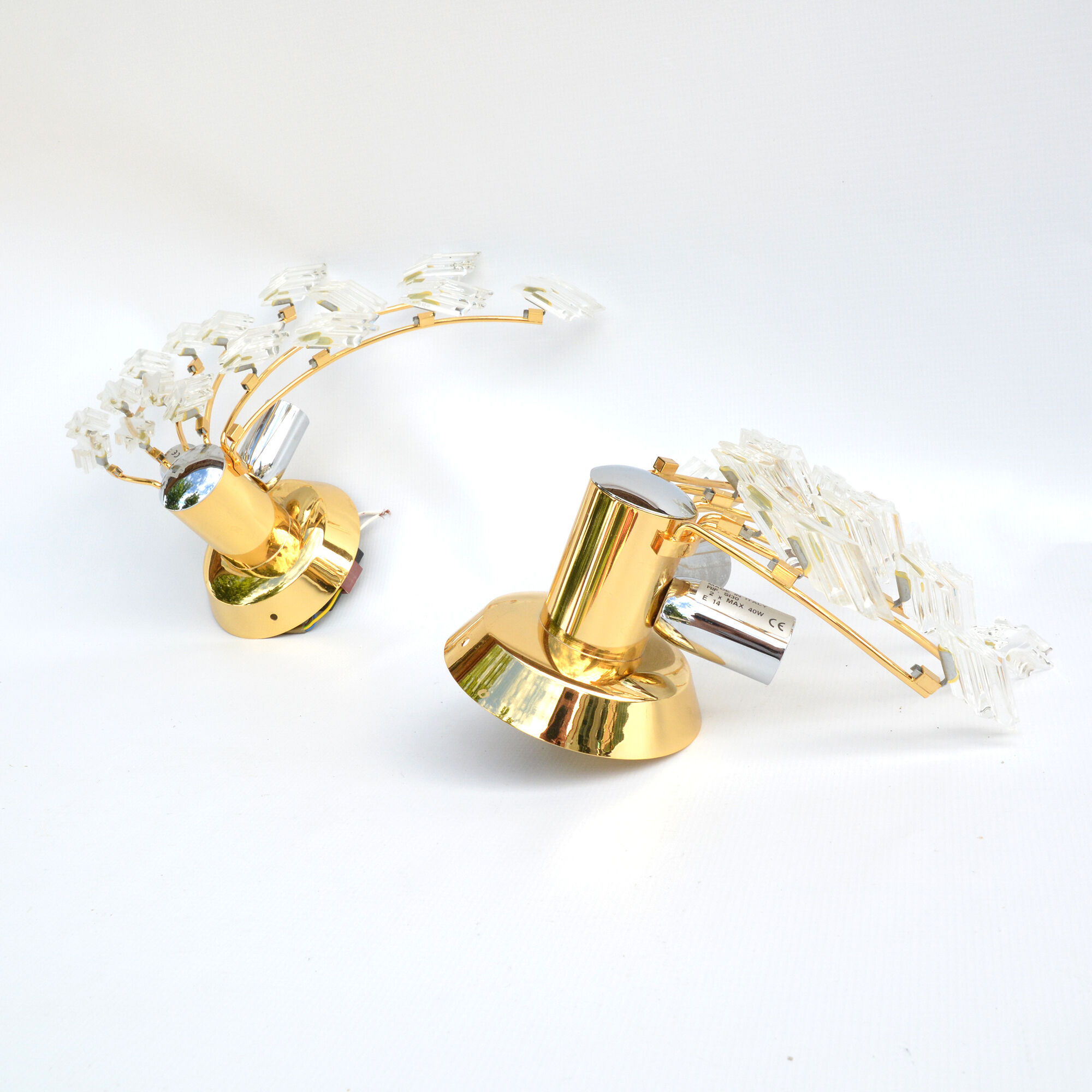 Pair of wall lamps by O. Torlasco Stilkronen, type SI30, Italy, 1970s