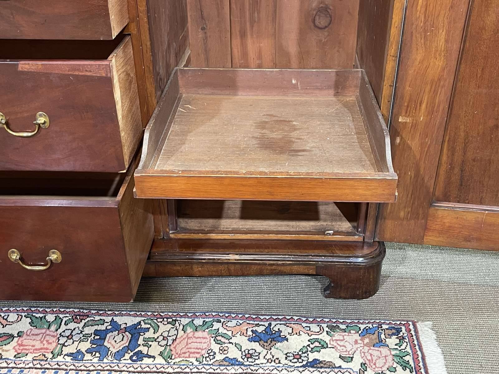 Armoire dressing Victorienne 19ème en acajou.