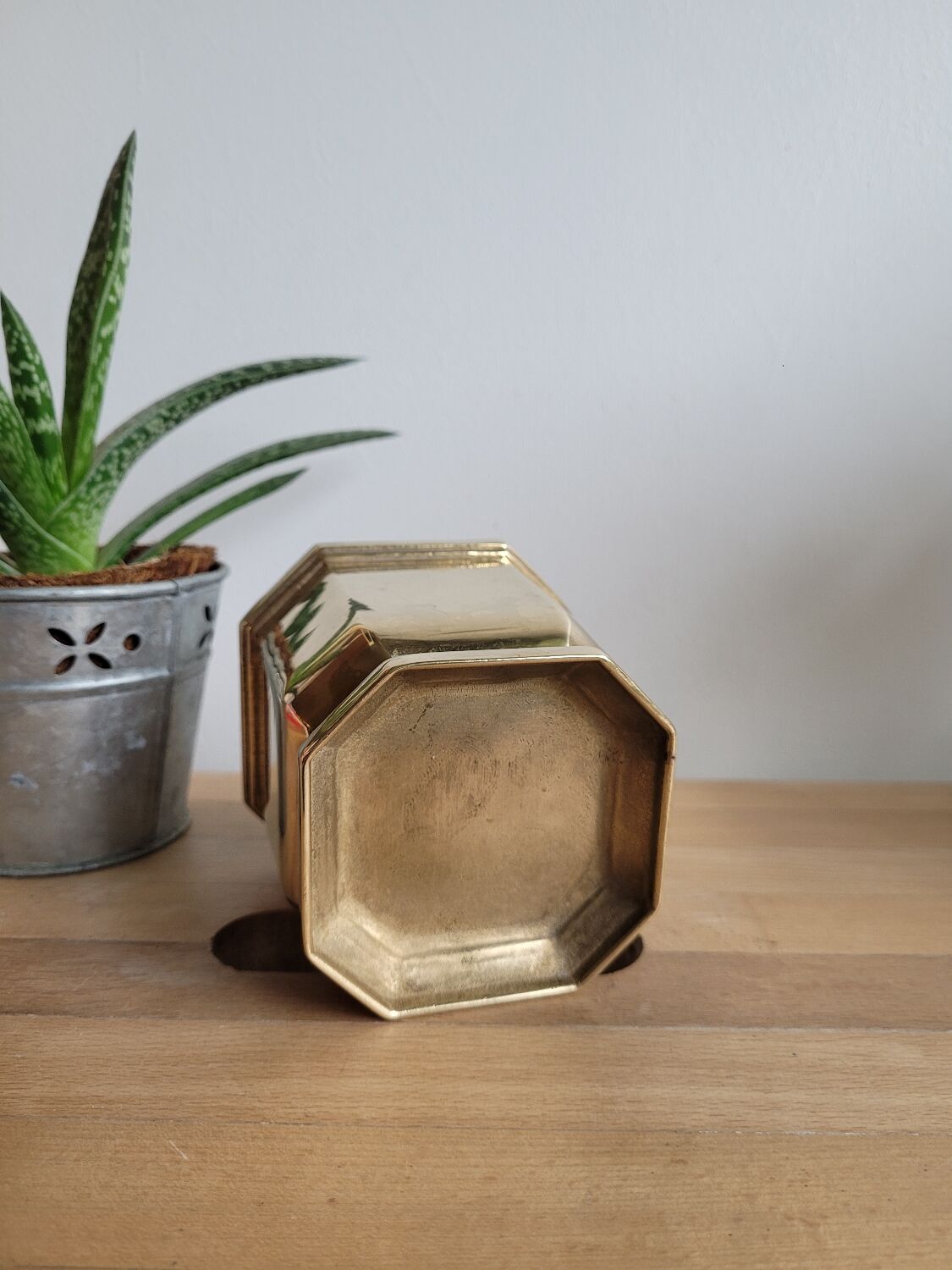 Octagonal brass pot cover