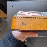 Cendrier cuir