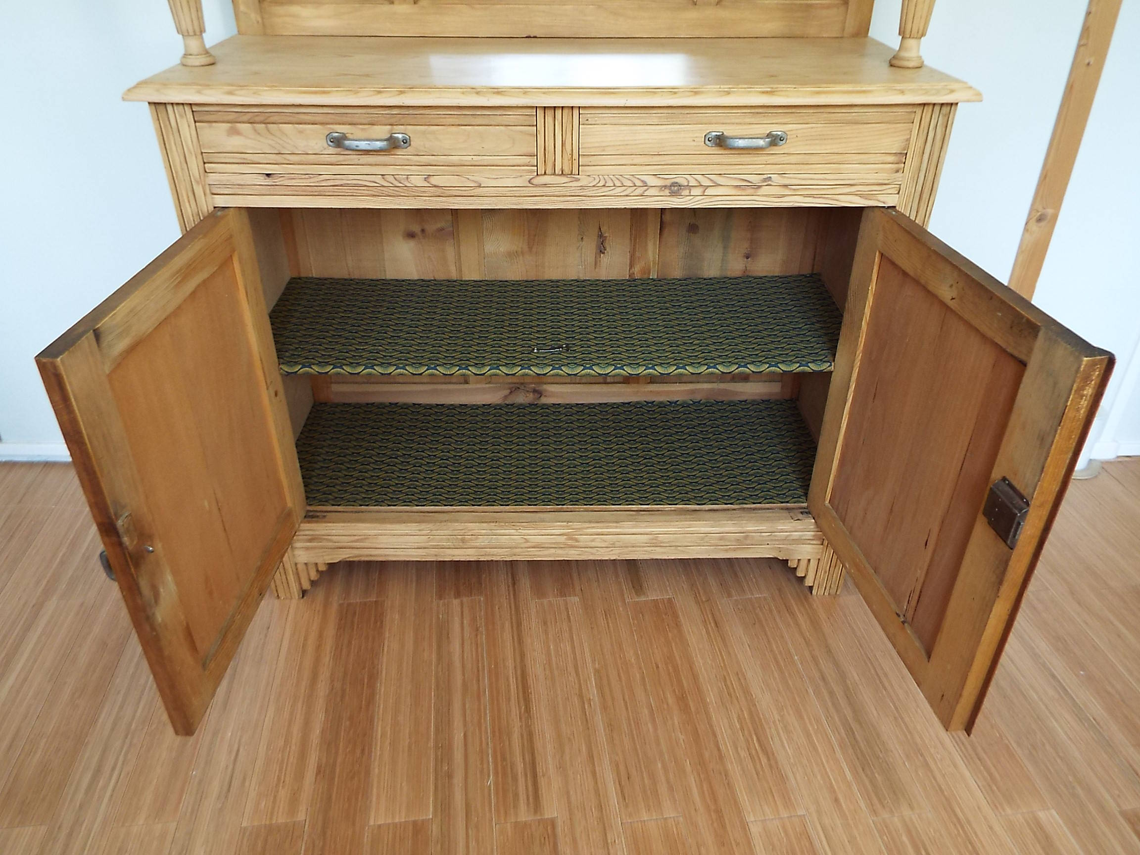 2 body sideboard