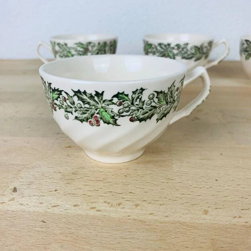 4 dessert plates and cups Merry Christmas Johnson Bros