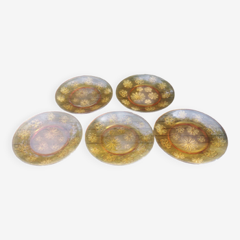 Lot de cinq assiettes plates- vintage en verre ambré de chez Veréco décor fleurs- années 60/70