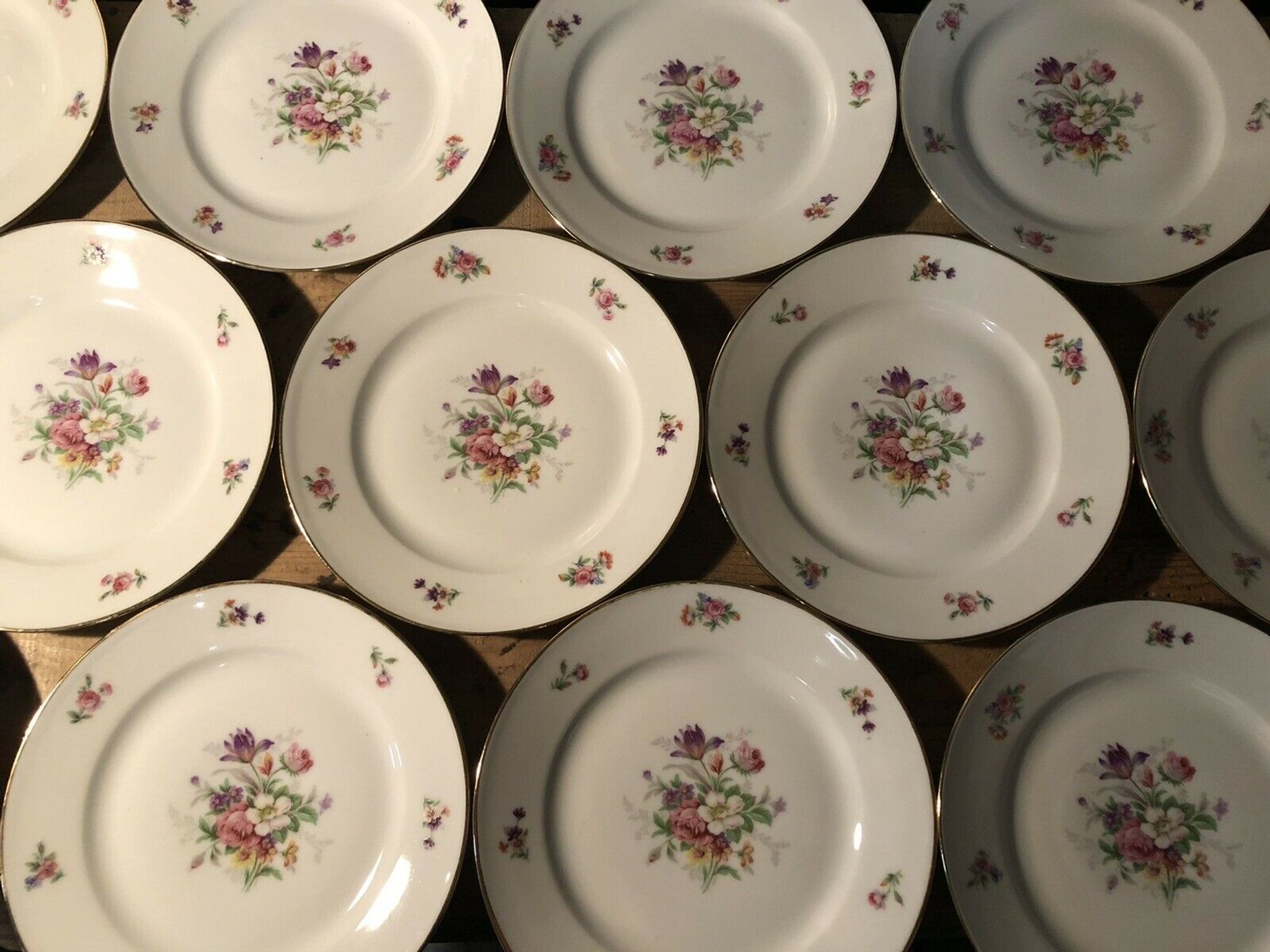 Set of 12 dessert plate in Limoges porcelain PCL with floral decoration