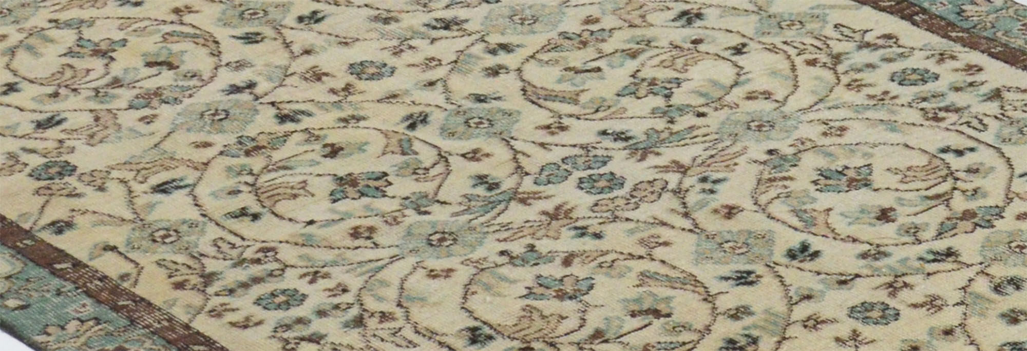 Tapis anatolien fait à la main 241 x 122 cm