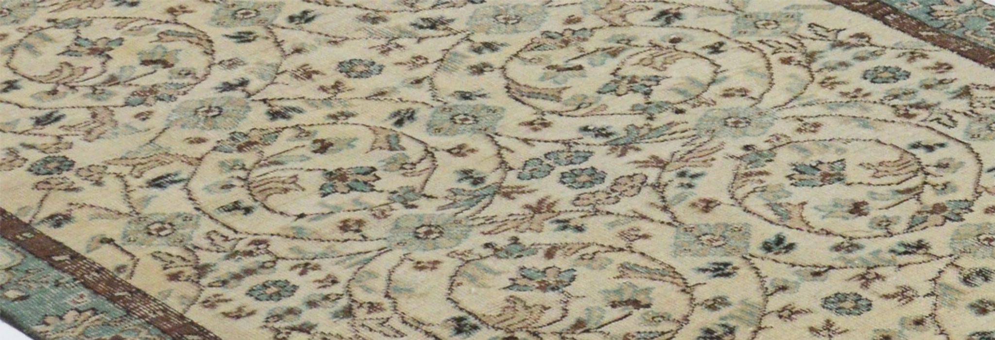 Tapis anatolien fait à la main 241 x 122 cm