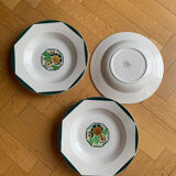 Assiettes géométriques et fleuries
