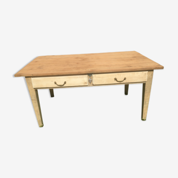 Farm table with 2 drawers