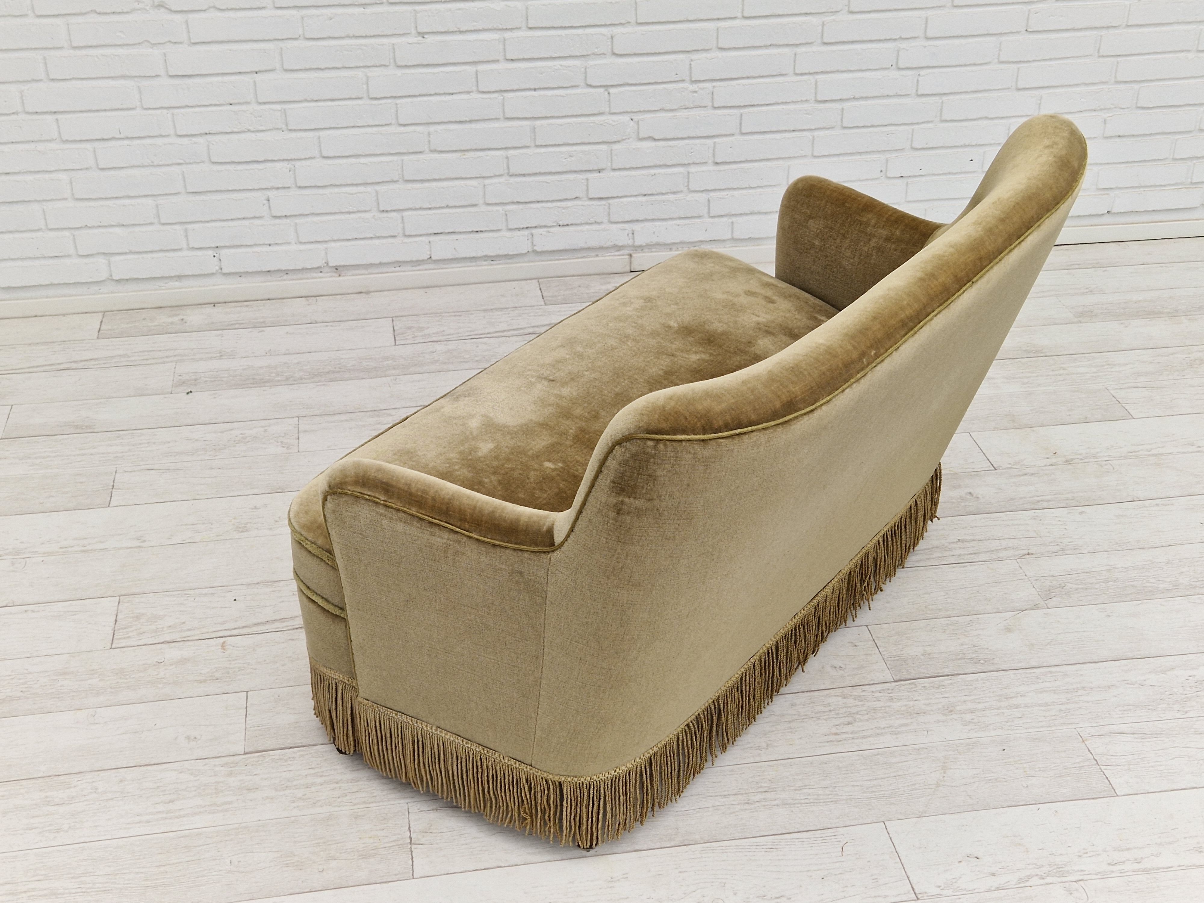 Danish velour 2 seater sofa, original condition, beech wood, 1960s