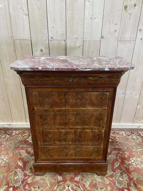 Chiffonnier - Commode époque Louis Philippe en acajou et placage d’acajou.