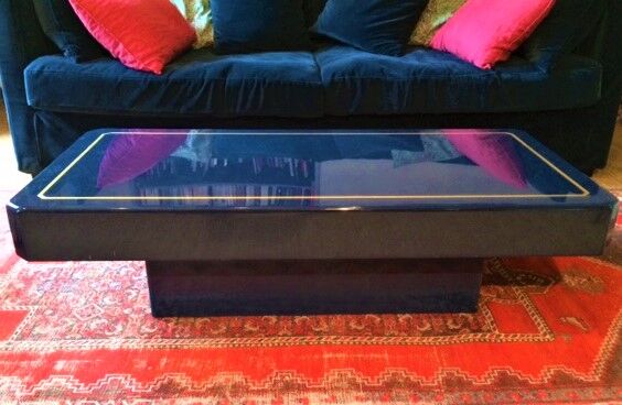 Elegant table low 70's