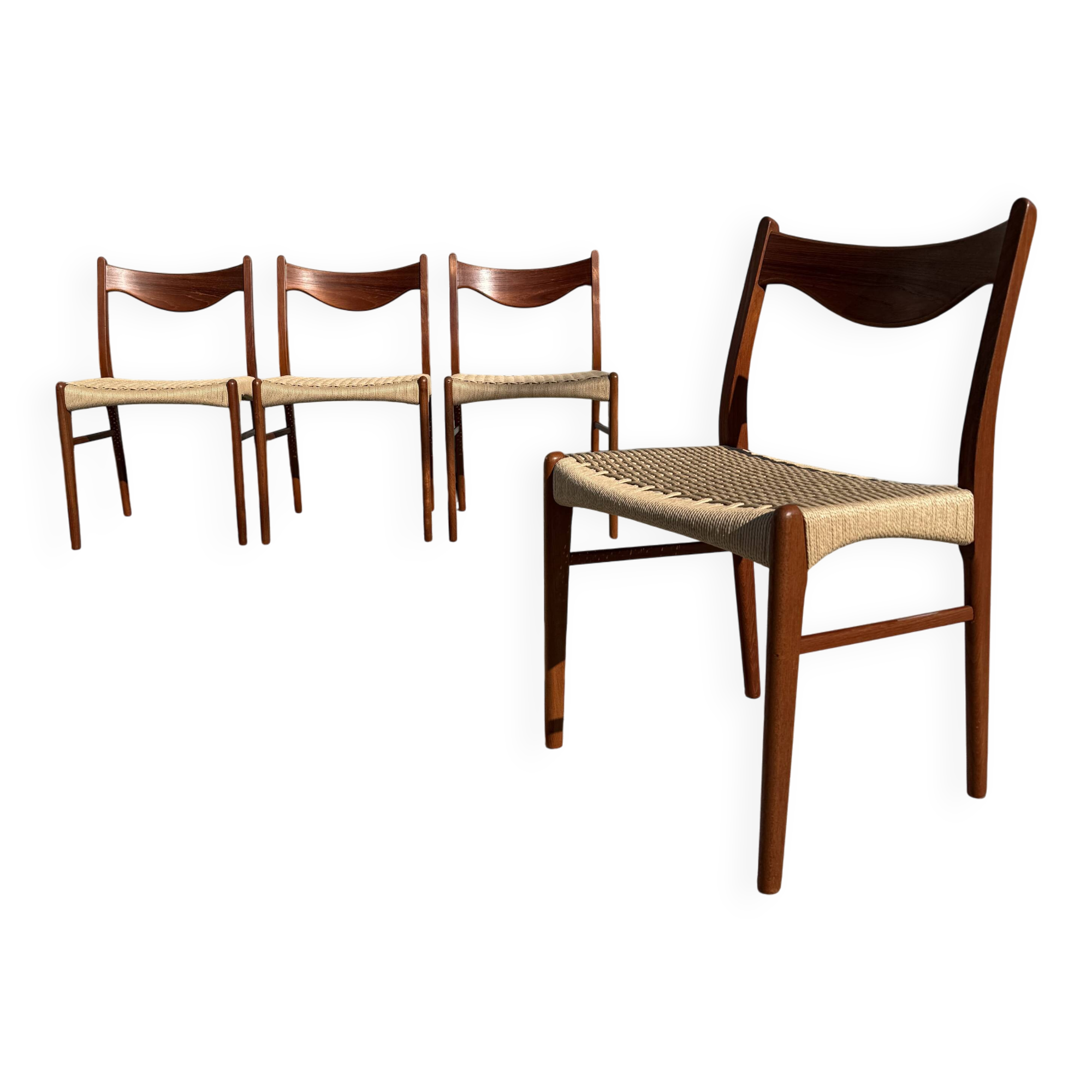 4 Danish chairs by Arne Wahl Iversen