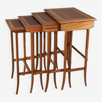Tables Gigogne en Acajou, époque Art Nouveau – Début XXe