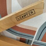 Giraffe design wooden bedside lamp Leanter