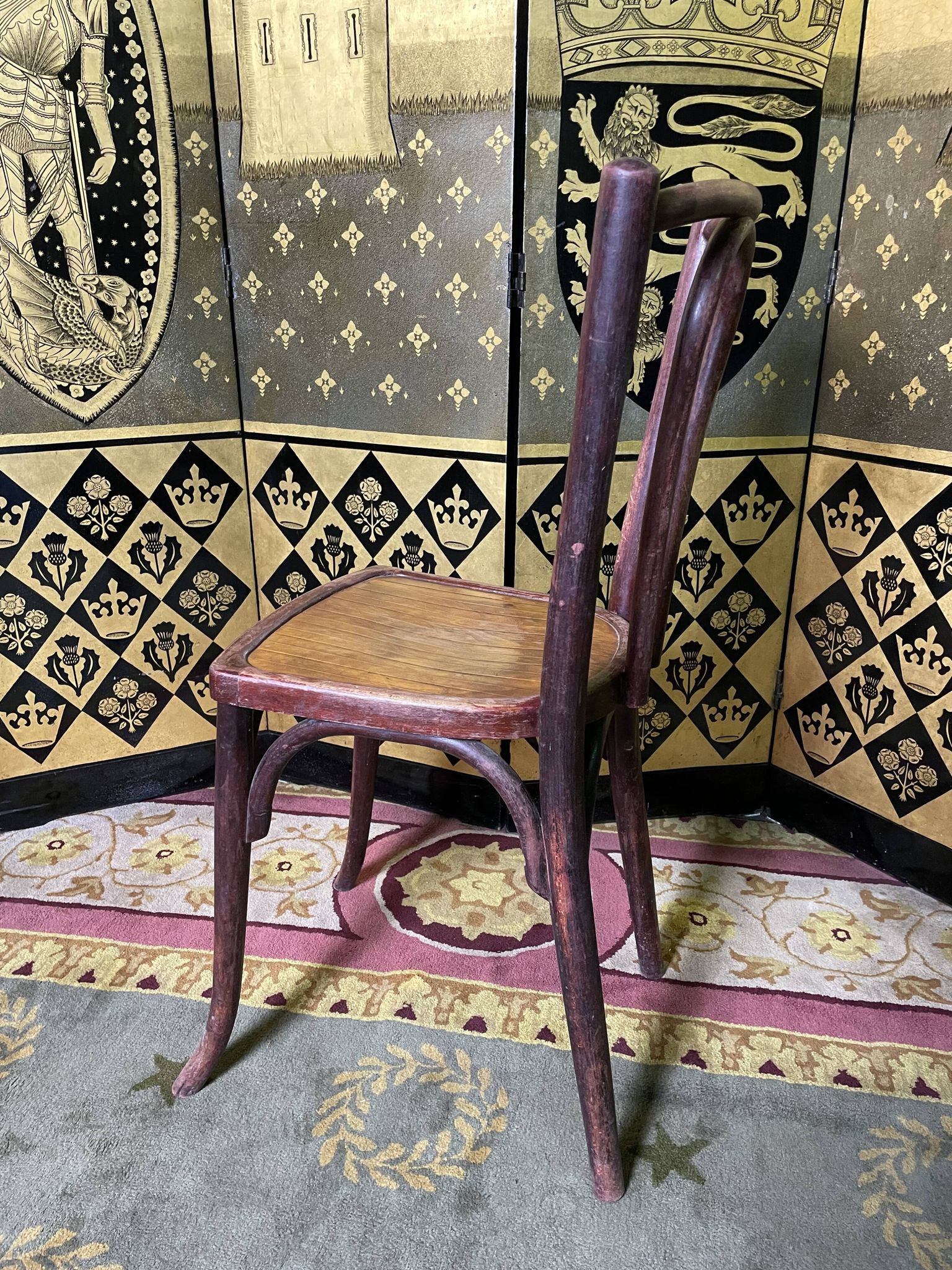 Suite de 6 chaises bistrot baumann