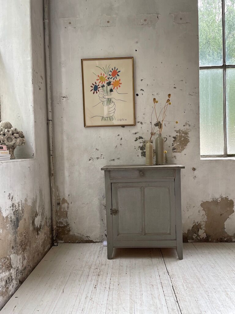 Confectioner furniture loom gray blue