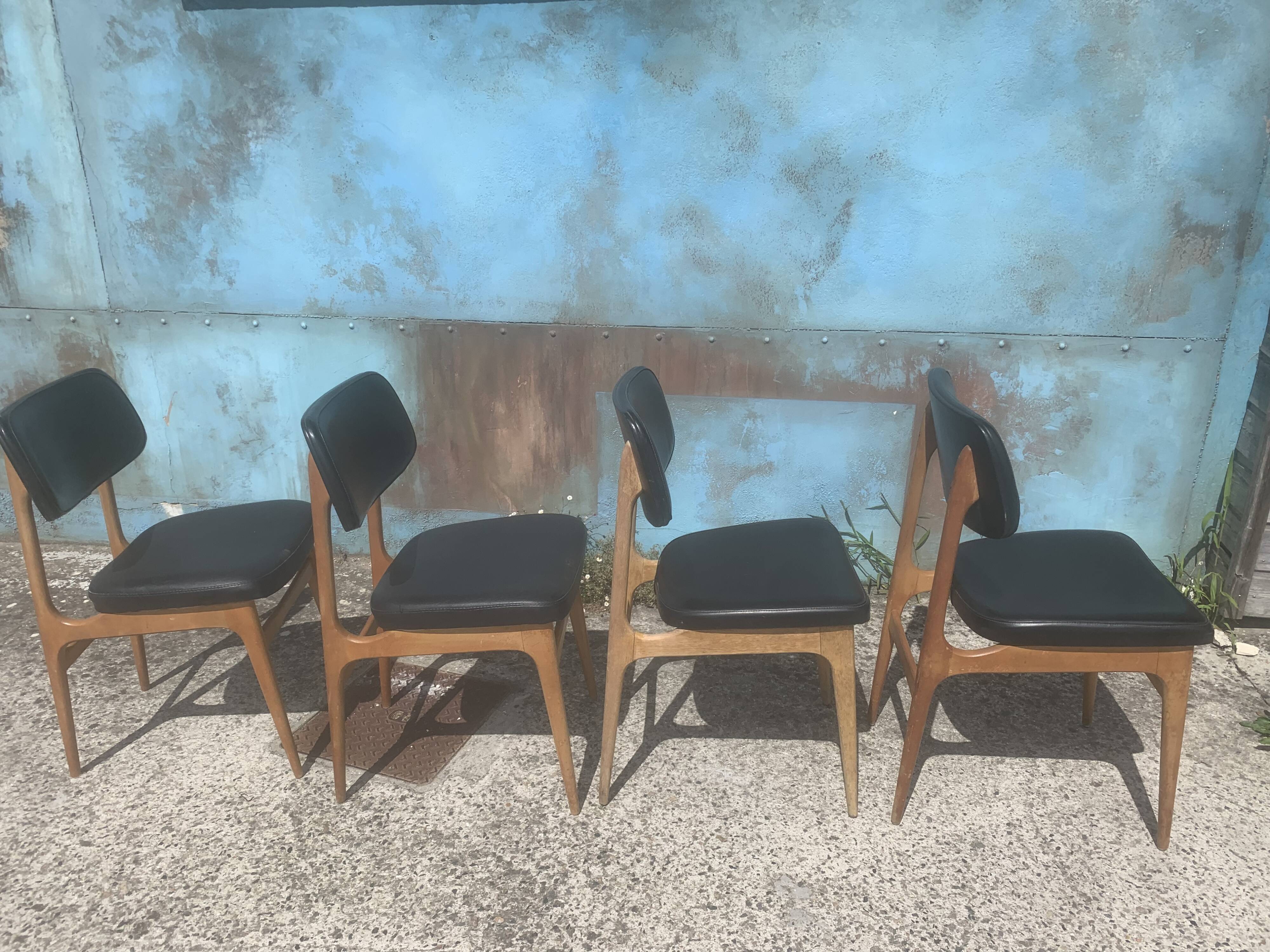 Vintage chair skaï black