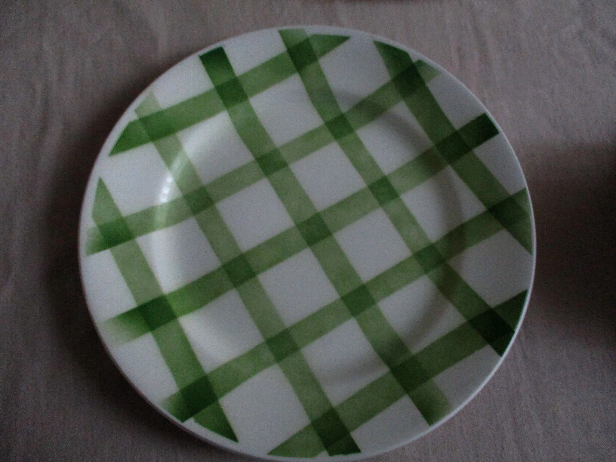 Old round dish Moulin des loups Orchies green tiles