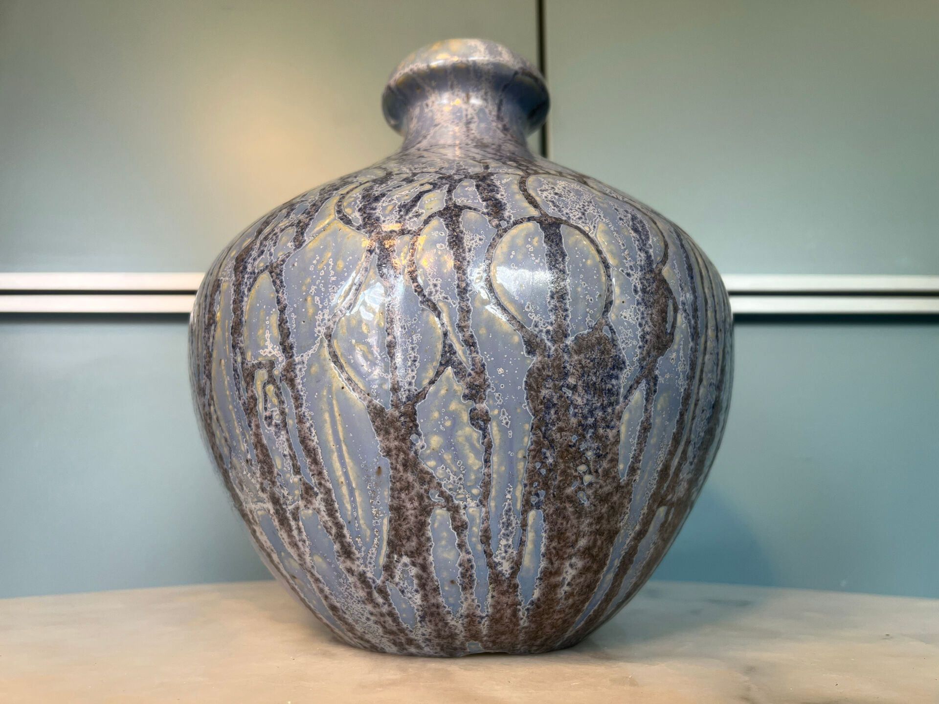 Vase boule art déco signé Roger Guérin