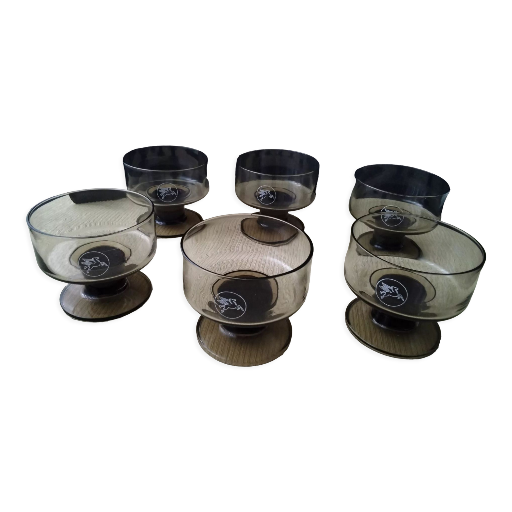 Set of 6 vintage smoked color cups 70s pegasus medallion