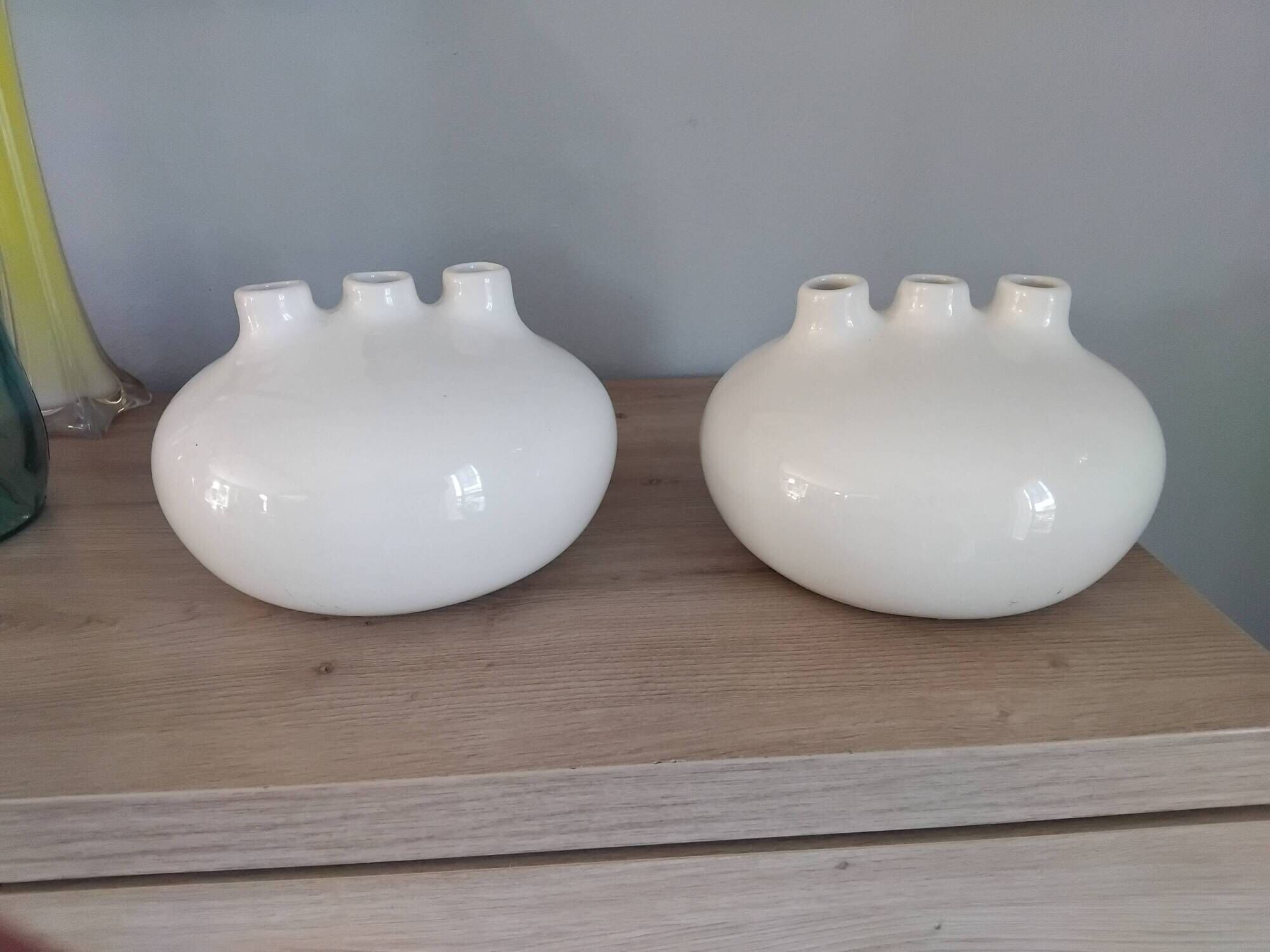 Pair of vintage crackled design soliflore vases
