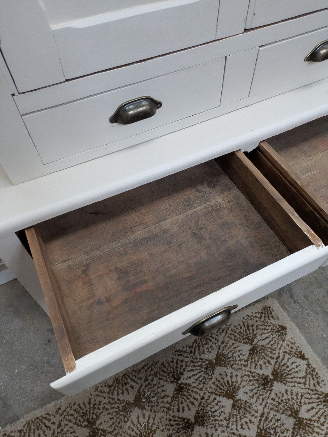 Parisian buffet 2-piece