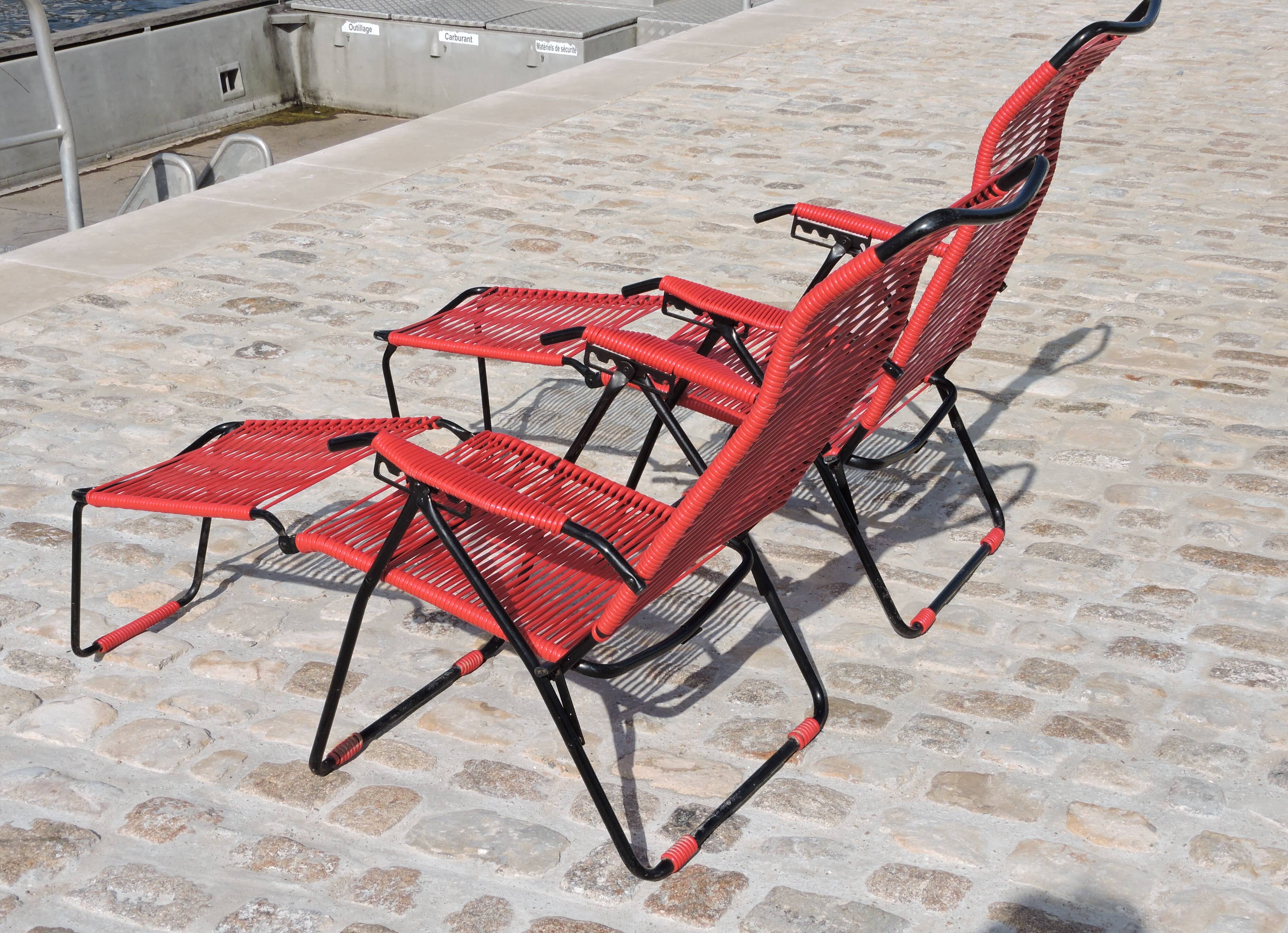 Pair of folding lounge chairs scoubidou vintage 60s