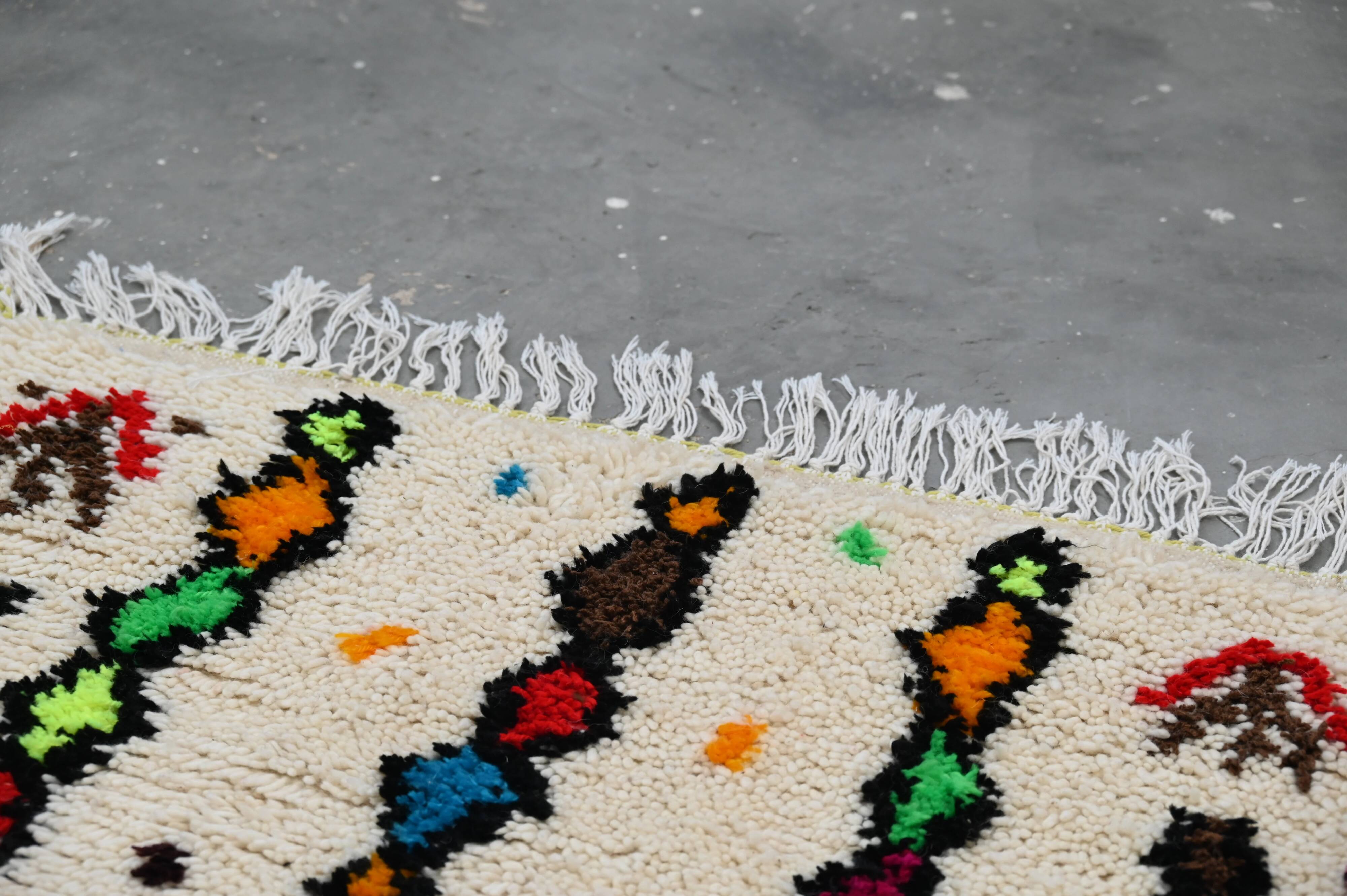 Handwoven coloured wool rug, 155 x 105 cm - P465
