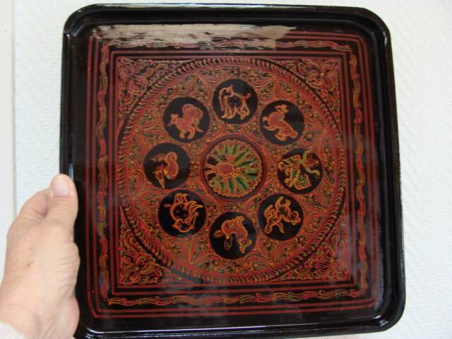Vintage lacquer tray / Vietnam