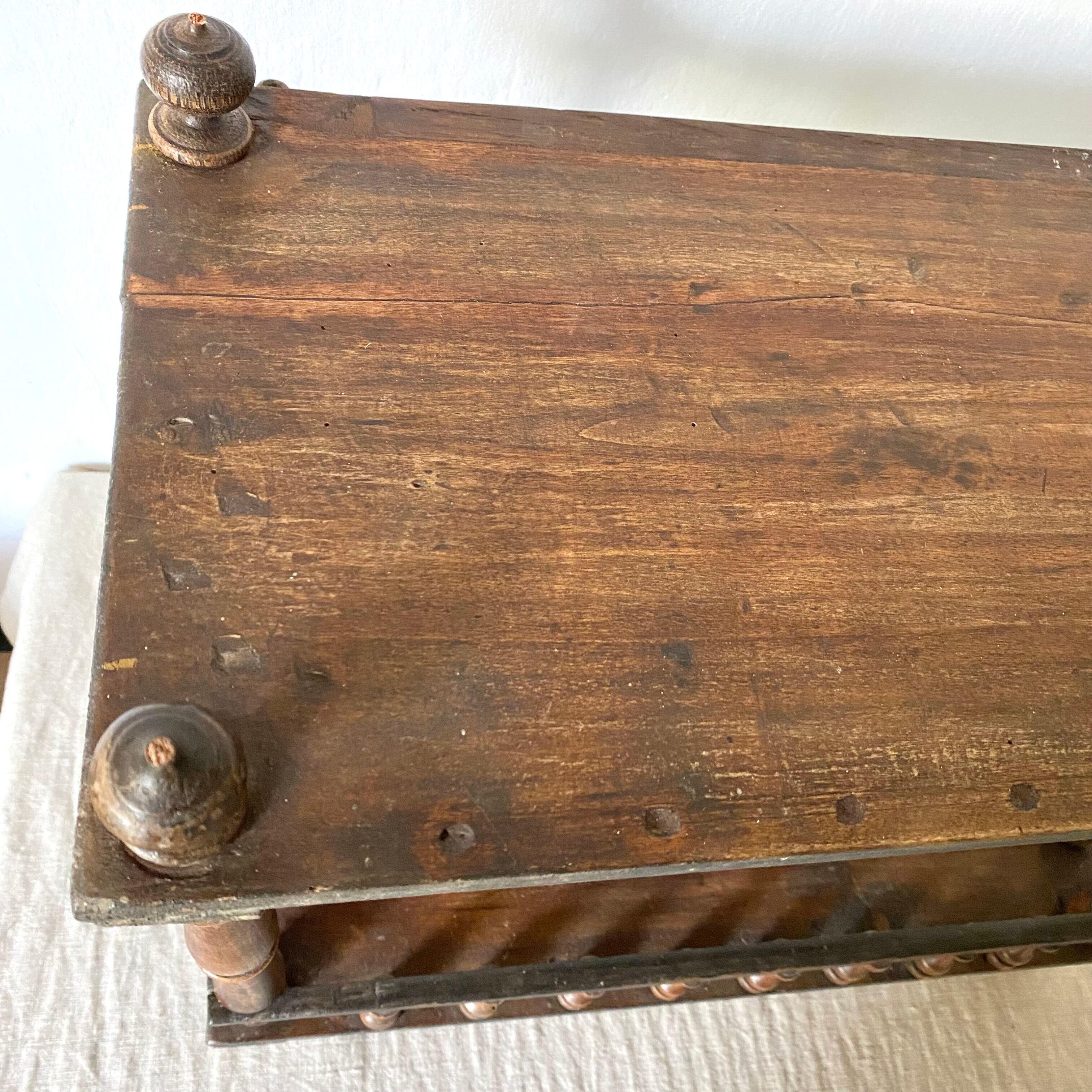 Porte plantes étagères en bois