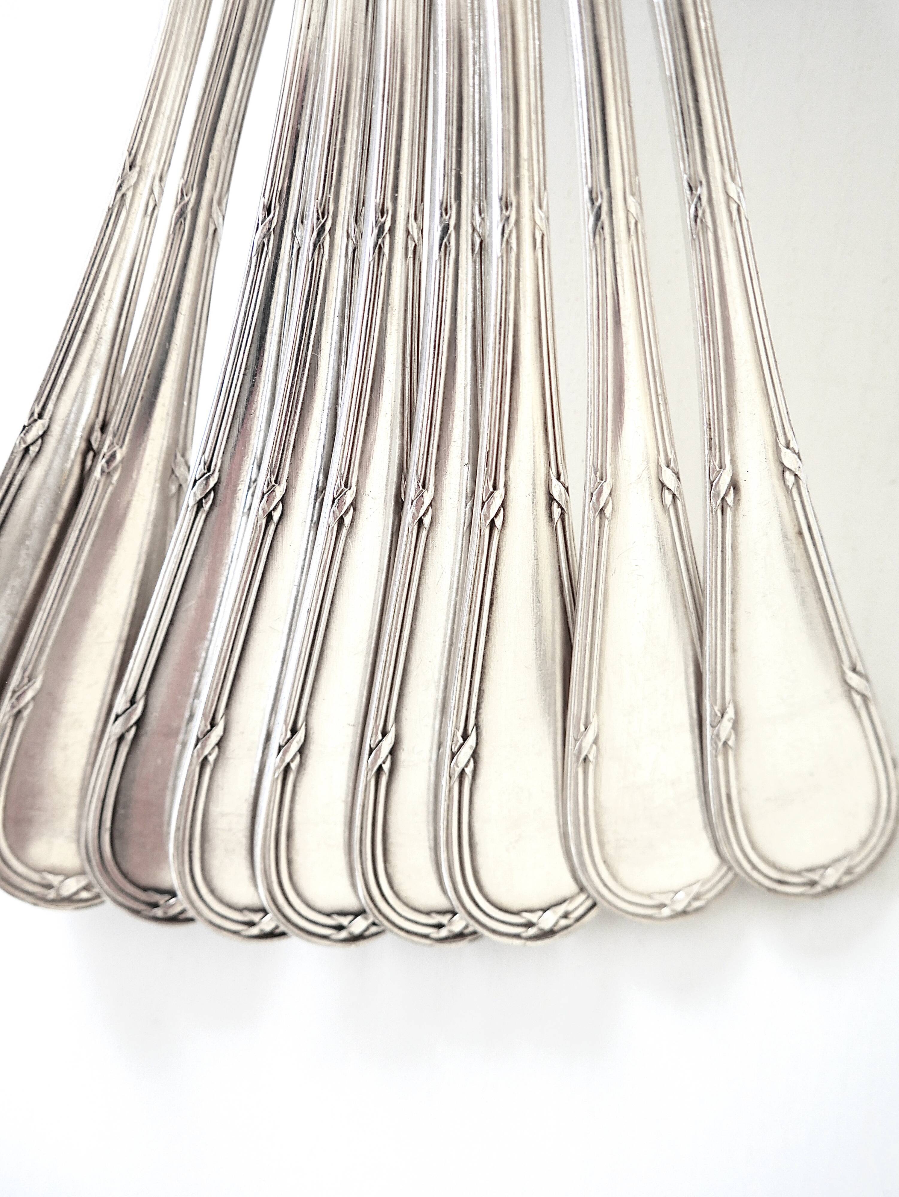 9 Apollo silver metal cutlery