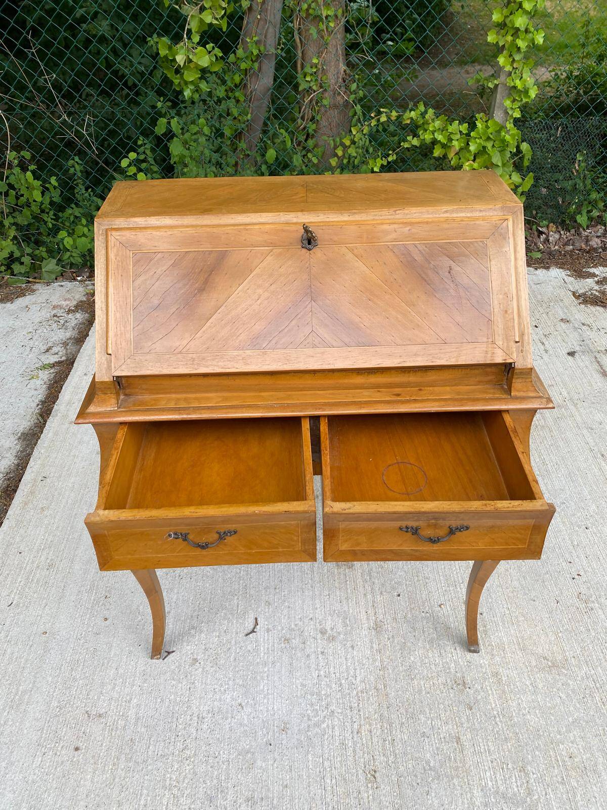 Louis XV style sloping desk in gilded marquetry, Napoleon III period