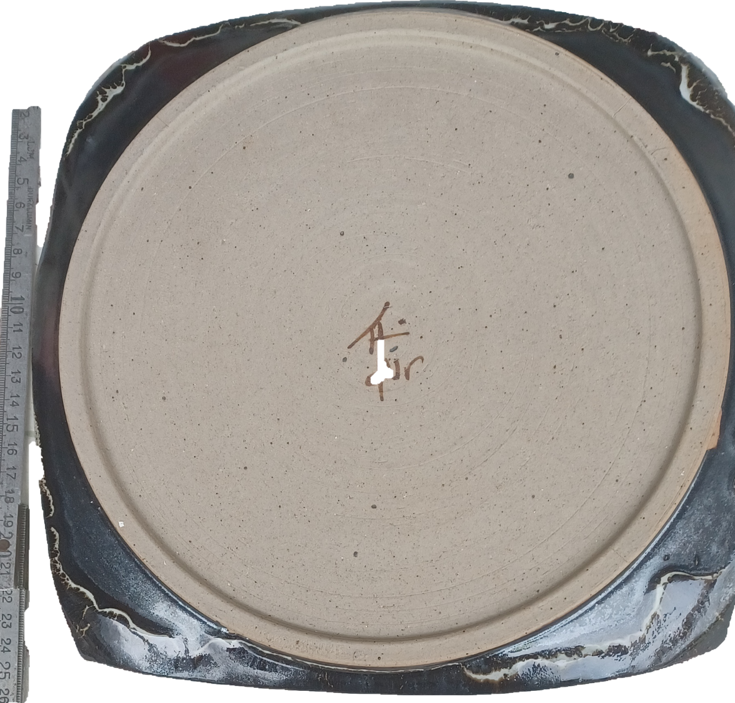 Ceramic stoneware dish