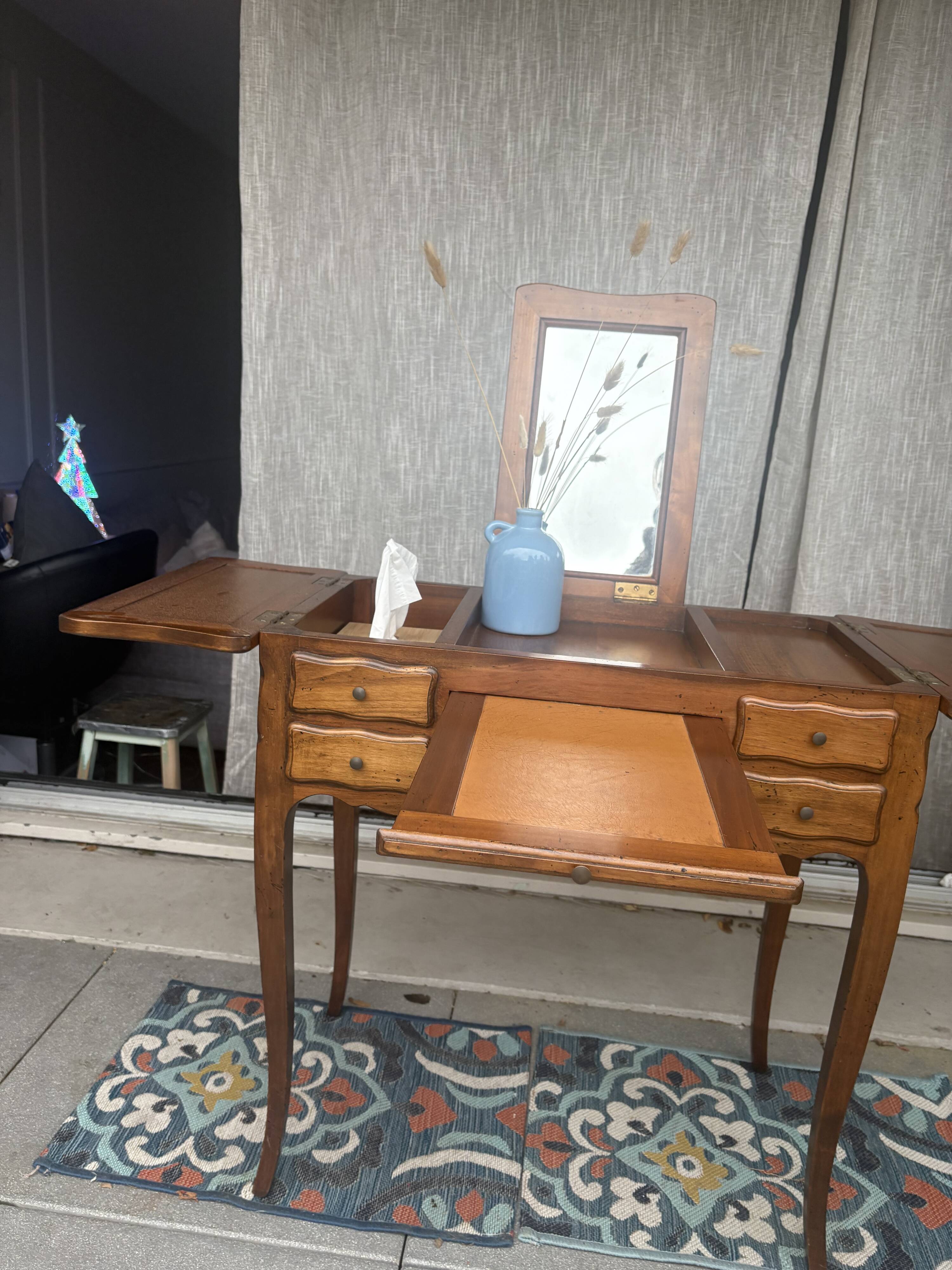 Beautiful dressing table and desk