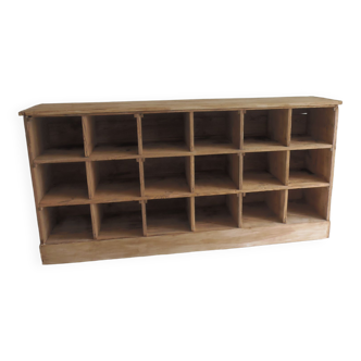 Vintage craft furniture on pitchpin wheels, 18 lockers.