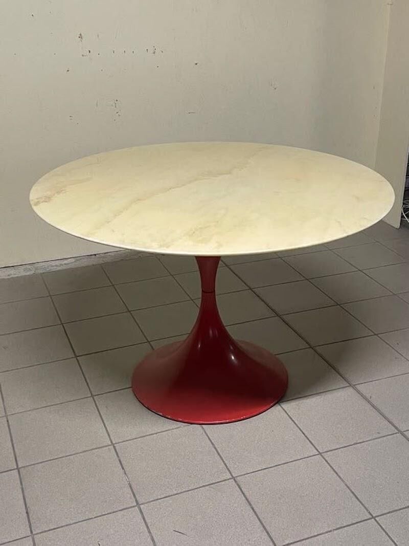 Table à manger en forme de sablier avec base en métal et plateau en marbre, 1960-70