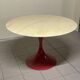 Table à manger en forme de sablier avec base en métal et plateau en marbre, 1960-70