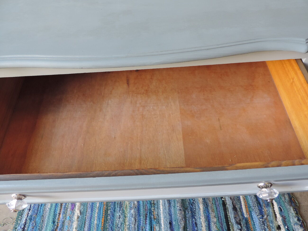 Commodity with three drawers redesigned 1970