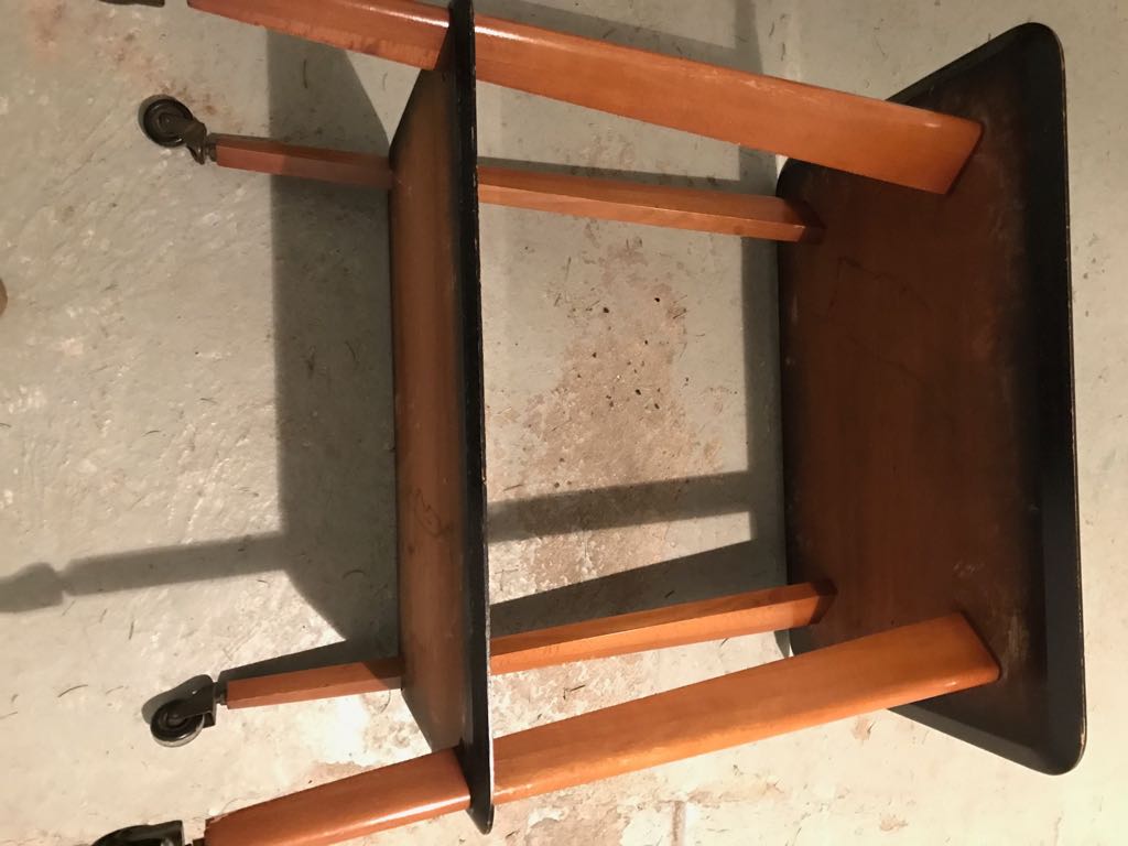 Side table double trap