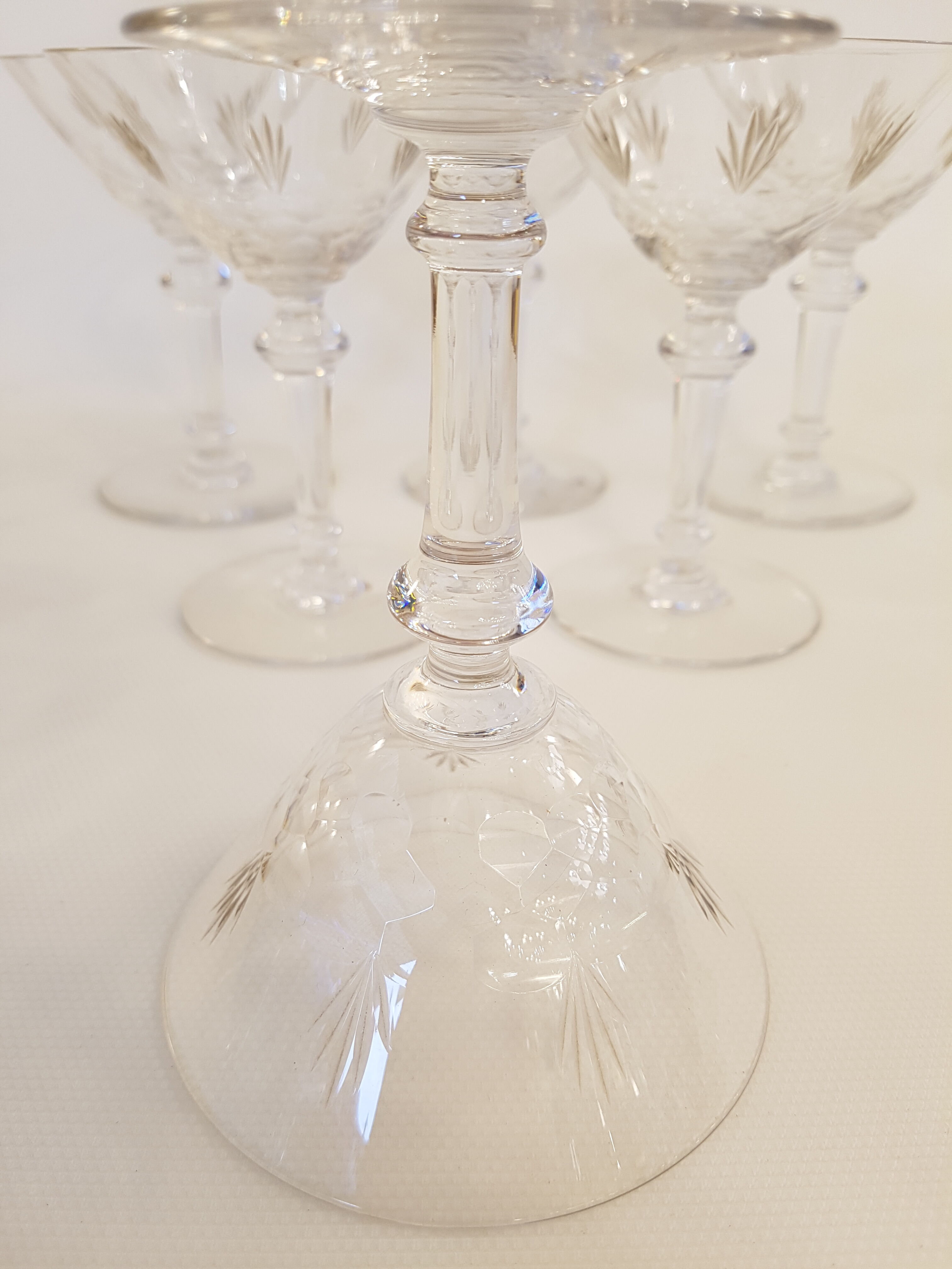 6 Baccarat crystal champagne cups, around 1920