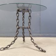 Table basse ou table d'appoint en chaîne de style brutaliste, années 1970