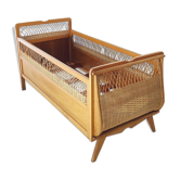 Baby wood and rattan bed
