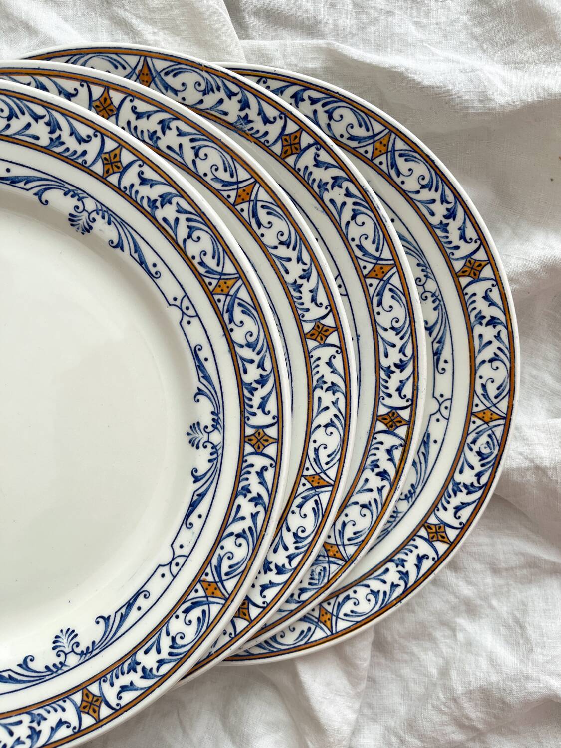 4 flat ironware plates “Colbert” Creil and Montereau