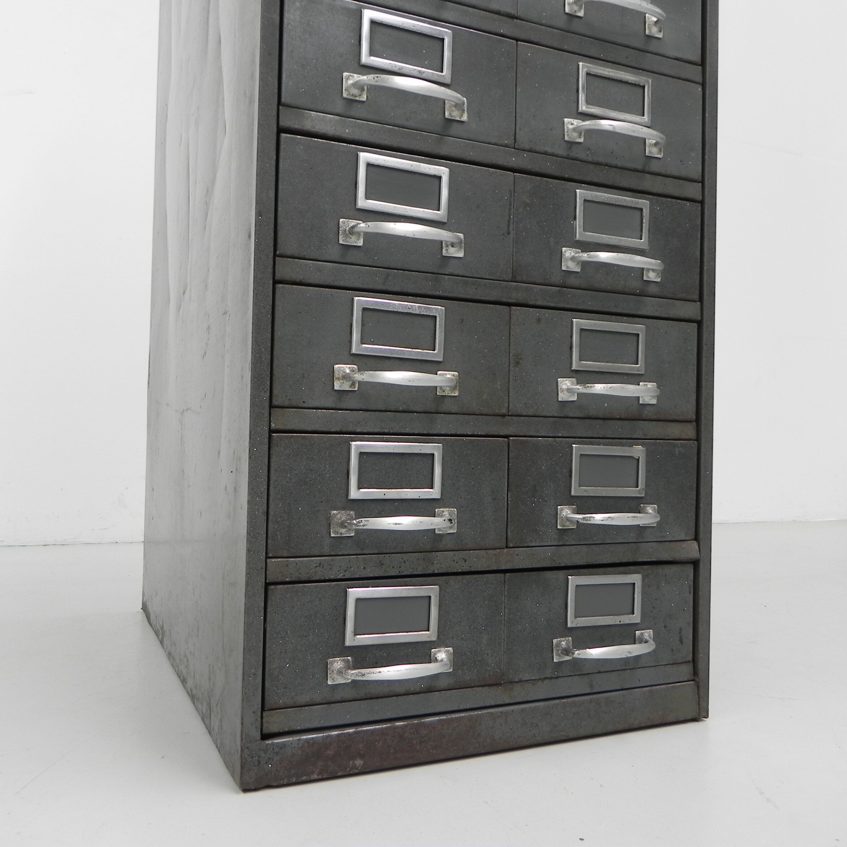 Industrial Steel Chest of Drawers with 20 Drawers