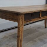 Farm or community table