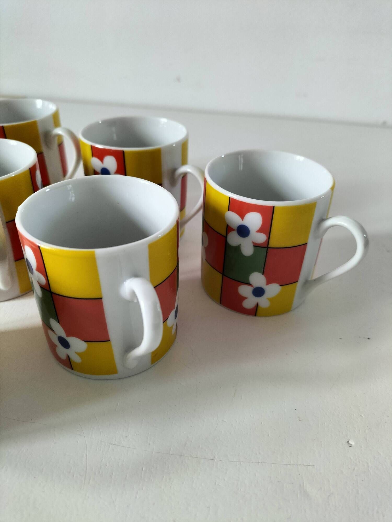 6 espresso cups decor Pop Flower power